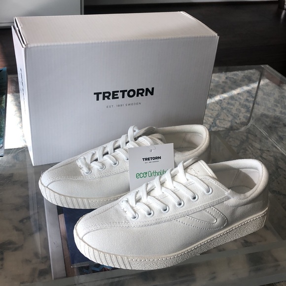 NWT White Trentorn sneakers - Picture 2 of 6